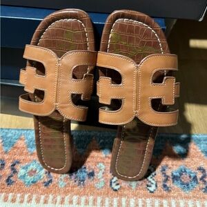 Sam Edelman slippers beige